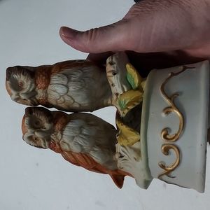 Owls Music Box Figurine 7.5 in Hx4inW.Multi,Pre-Owned.Plays Fine.